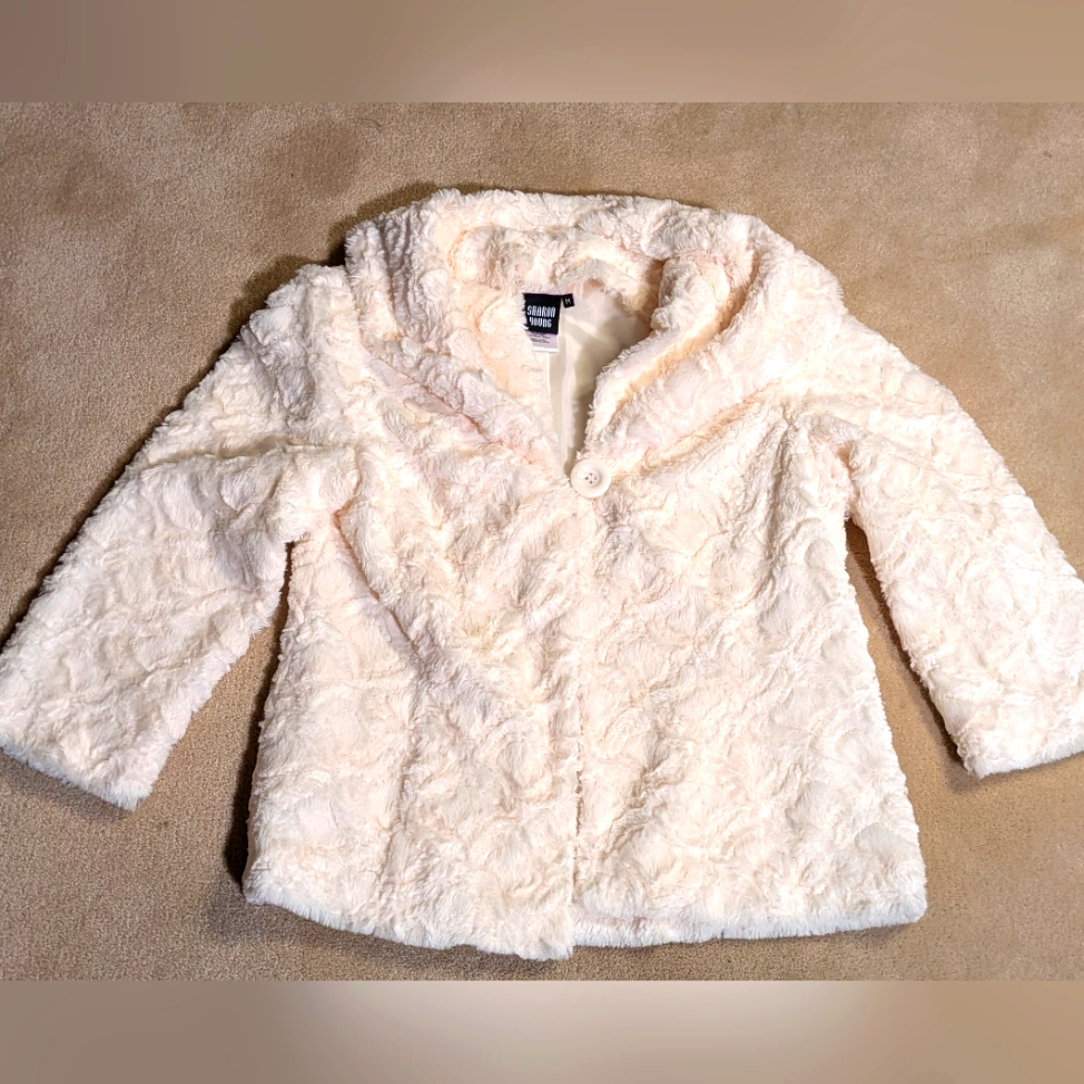 Women's Sharon Young Vintage Style Creamy White Faux Fur Dinner Jacket | Size M